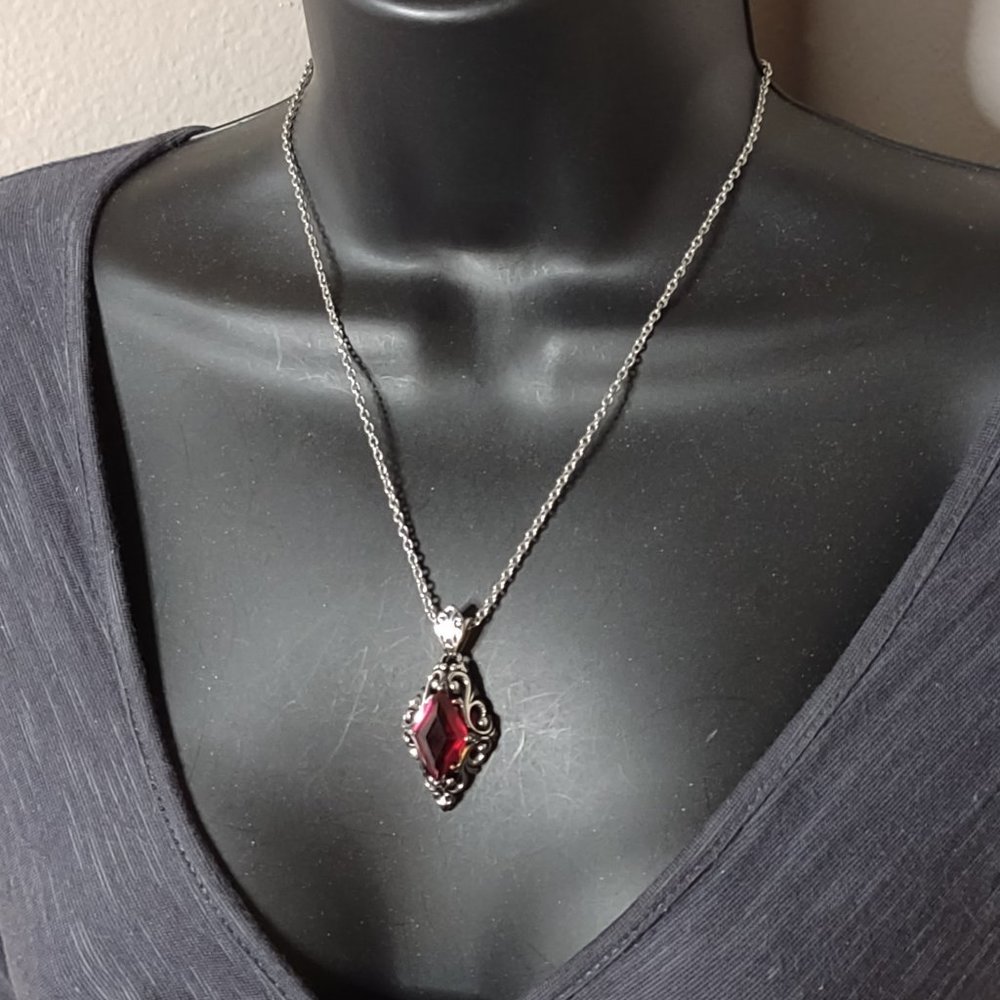 Diamond Shaped Red And Silver Tone Pendant Necklace 20 Inches Long